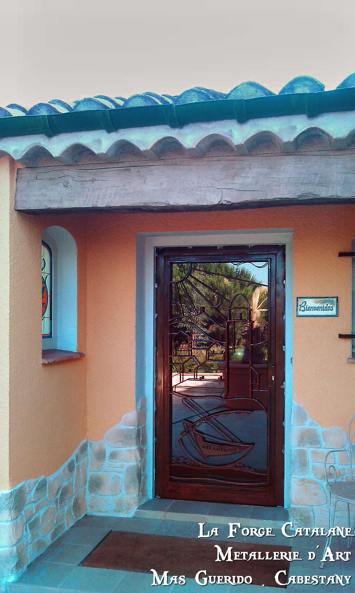 Porte entree collioure vitrage espion forge catalane 1.jpg